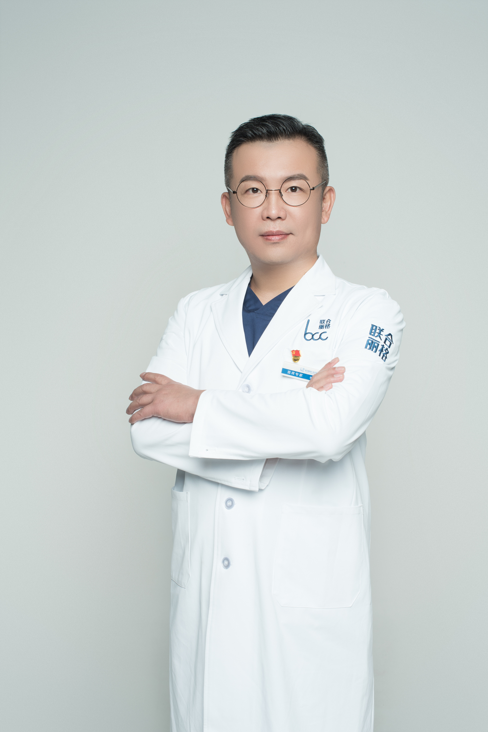 中国国籍, a target="_blank" href="/item/医学博士/8947662" data