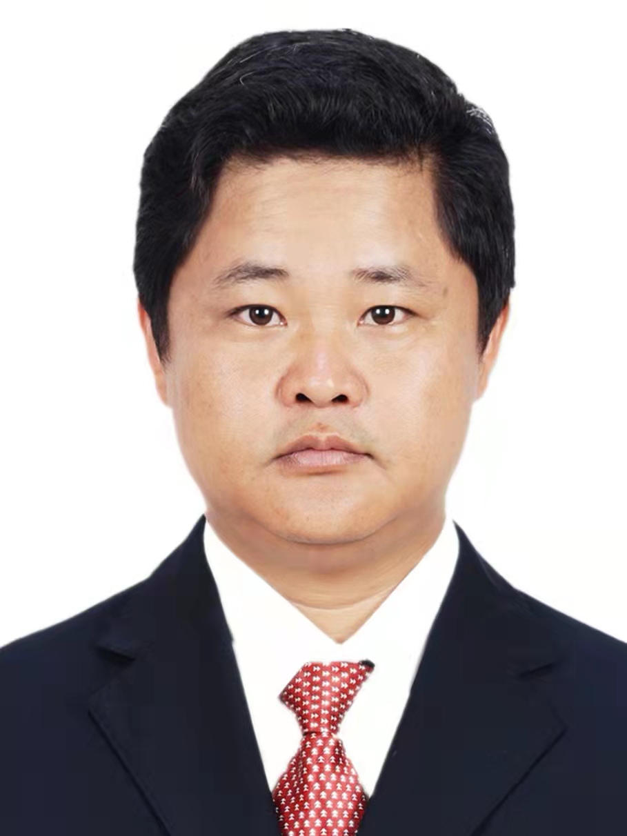  p>曹鸿迎,男,佤族,1971年9月生,云南澜沧人, 1993年7月参加工作,大学