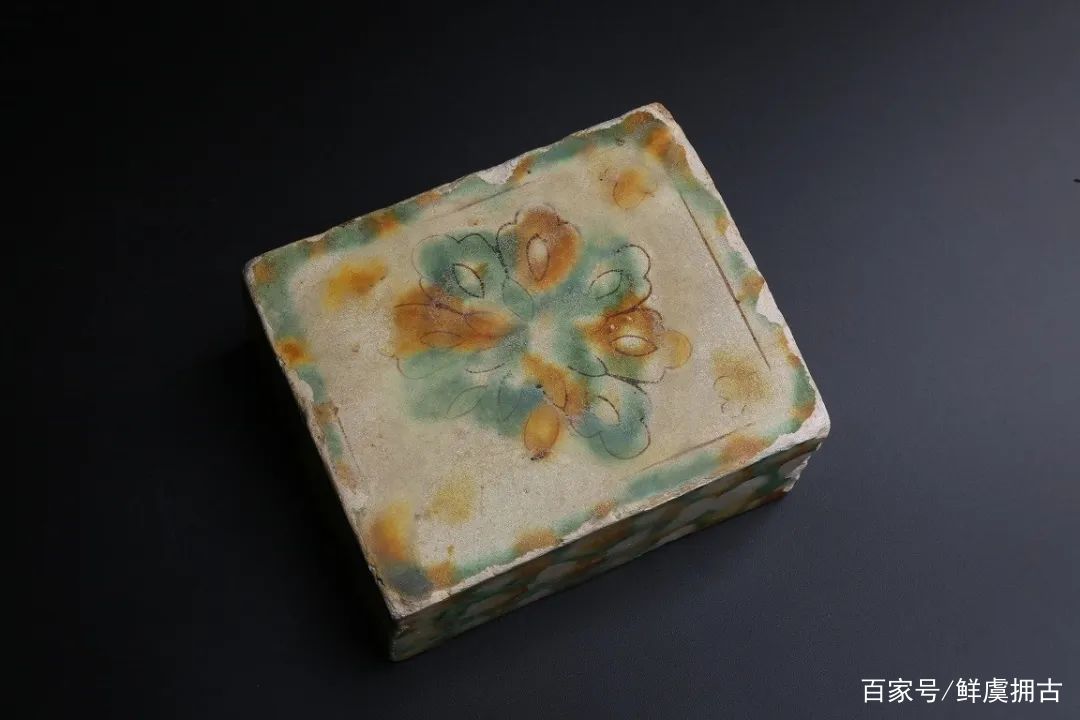 转载│泥与彩的邂逅—唐三彩渊源，新年最详“唐三彩”讲解！_百科TA说