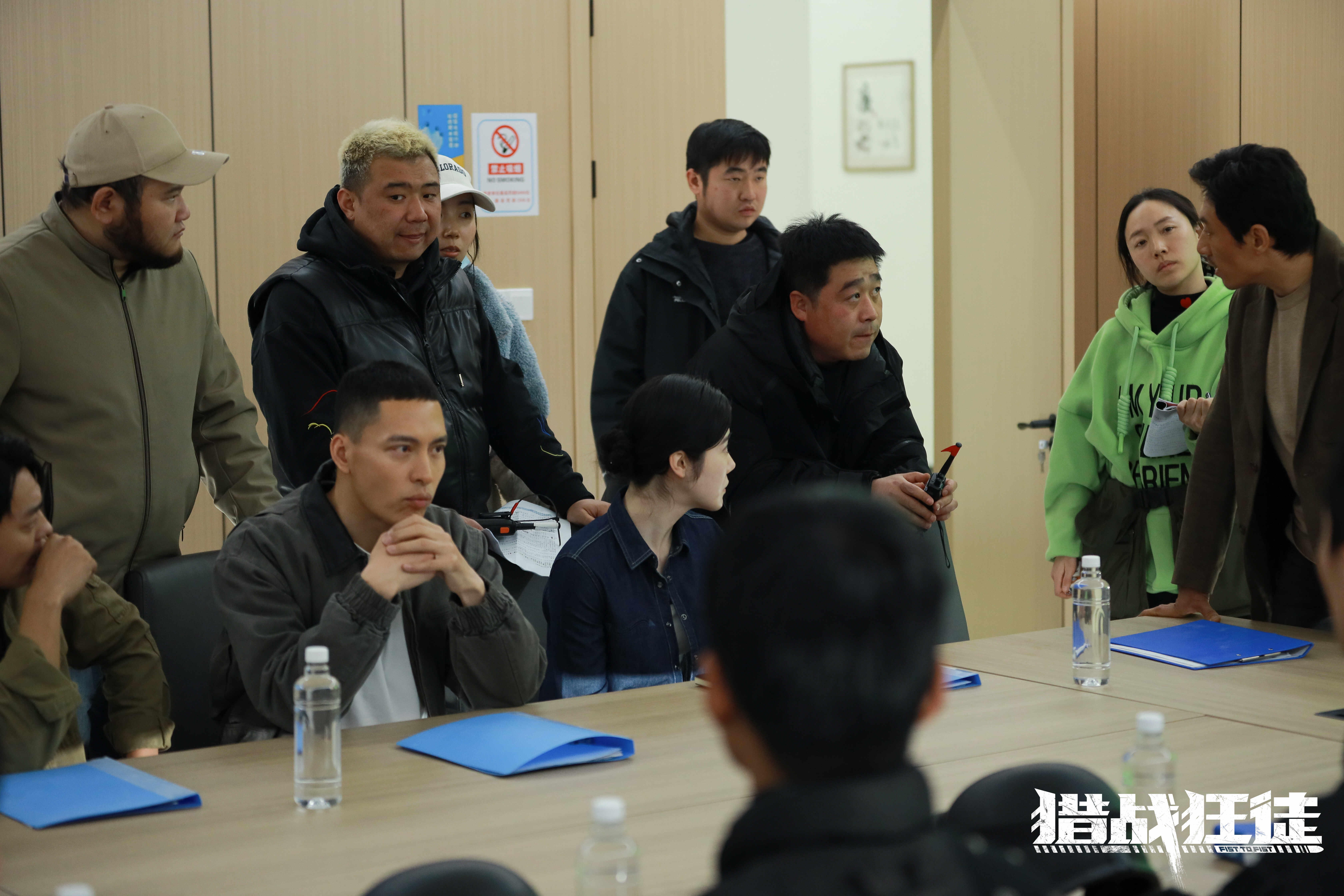  /p> p data-id="tlfix6537wzz">2014年,参与剧情,悬疑电视剧《 a