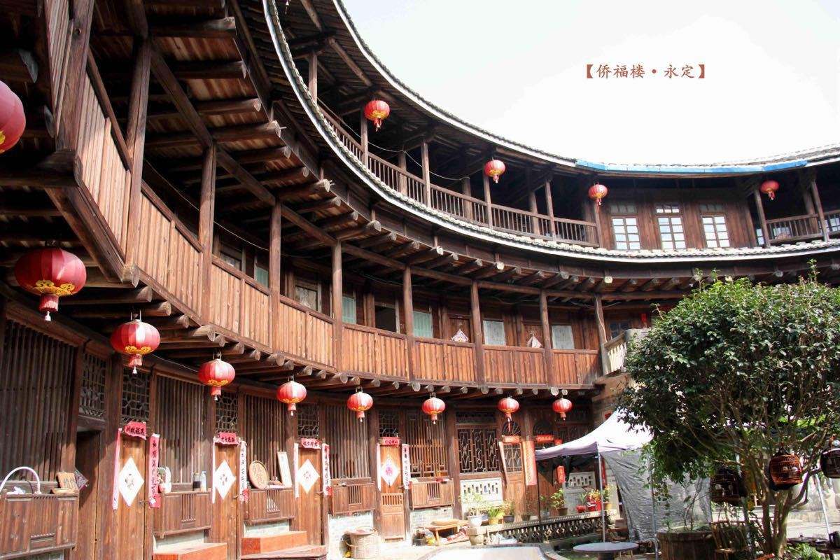 为什么有些福建的客家人，会选择“土楼”做房子？_百科TA说