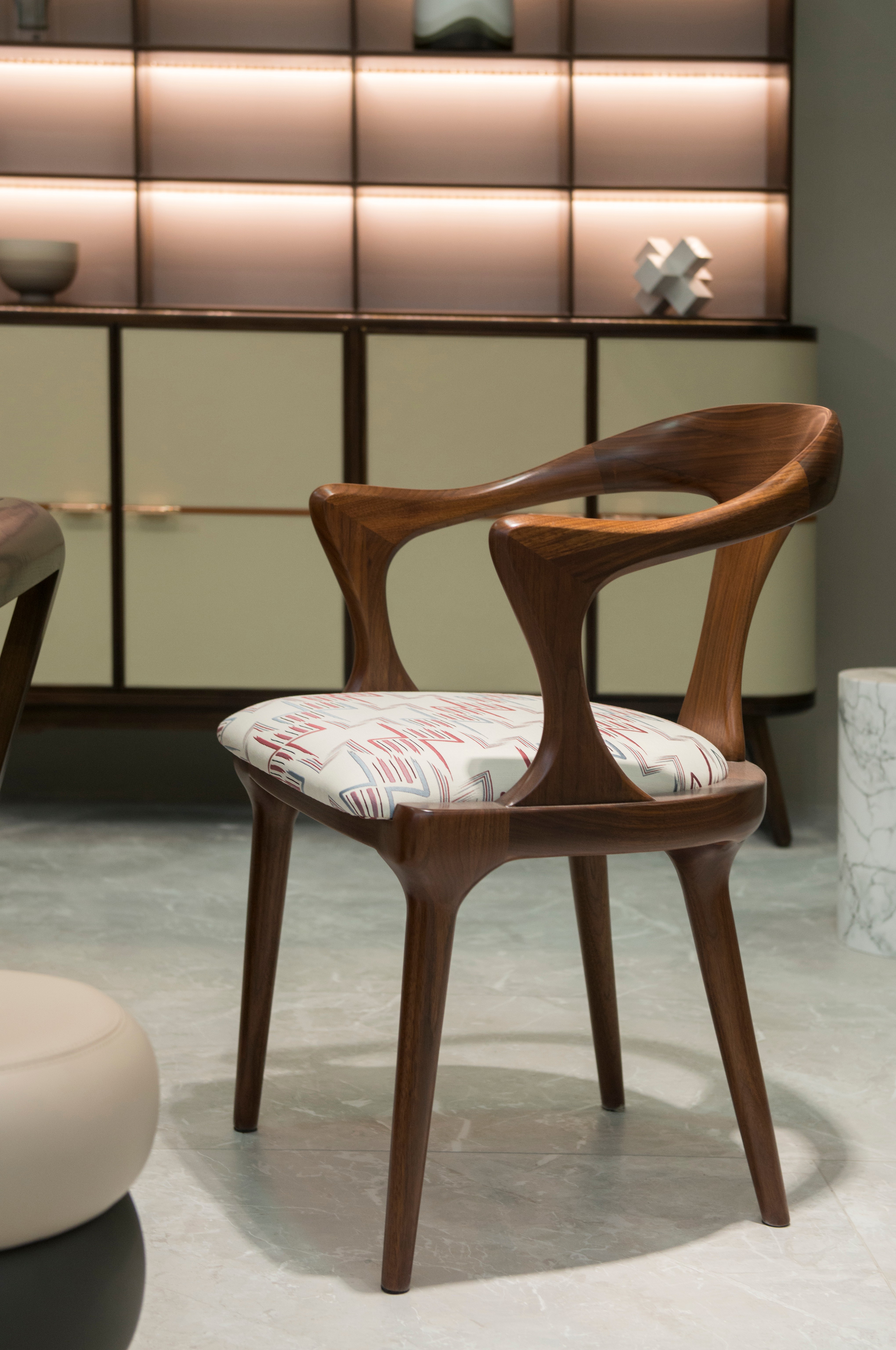 a-zenith)隶属于 a target="_blank" href="/item/上海亚振家具有限