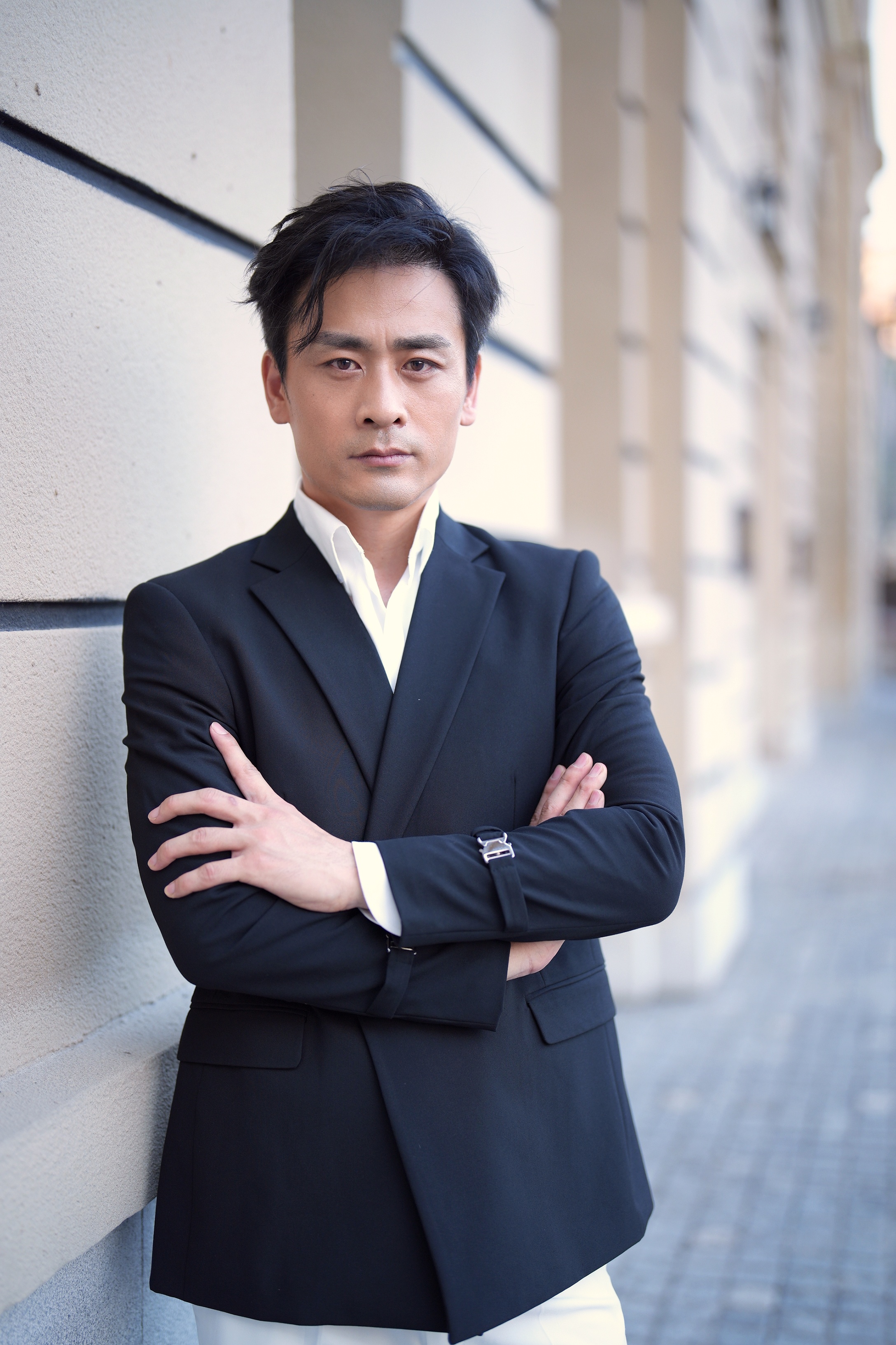 gnwl44swnw">白海涛,1984年10月14日出生于山东省,中国内地影视男演员