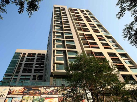  p data-id="gn3h3m45qx">骏涛商务公寓位于佛山市顺德大良中区,由
