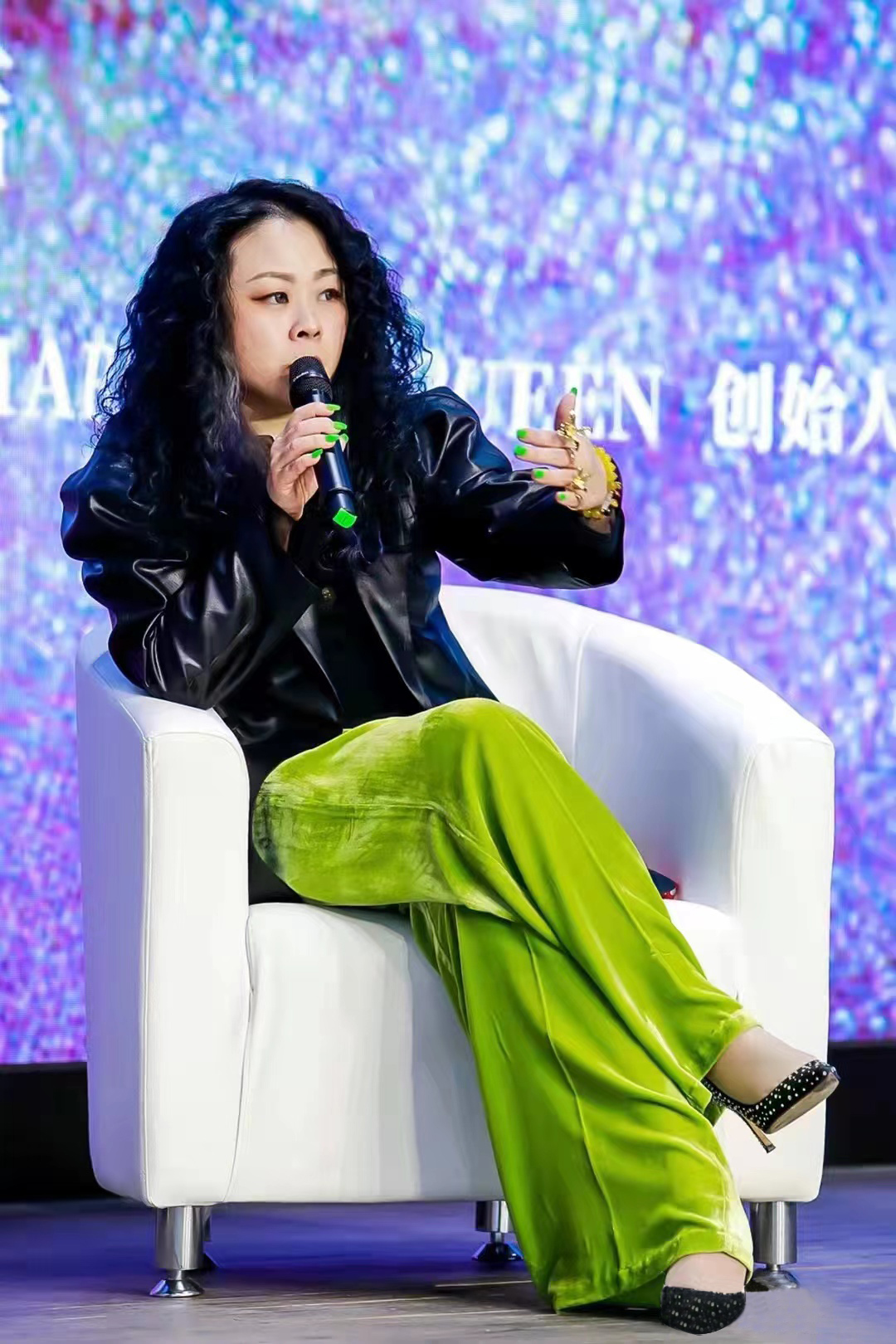  p data-id="sgd9pay3sfuz">丁洁(英文名:martina),中国独立设计师