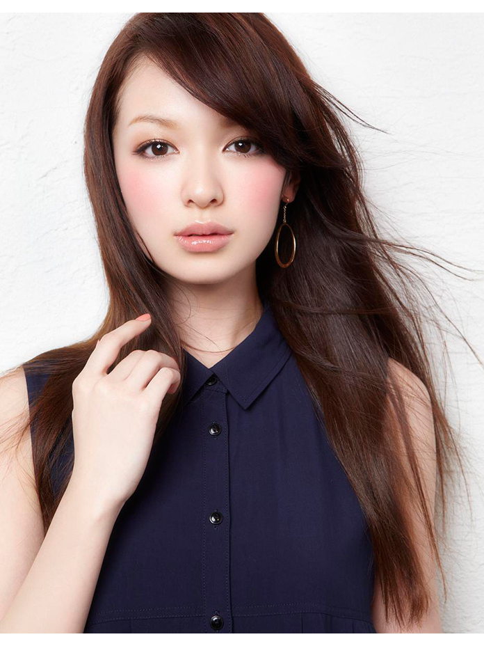  p>森绘梨佳 i>(mori erika) /i>,1988年10月4日出生于日本宫城县