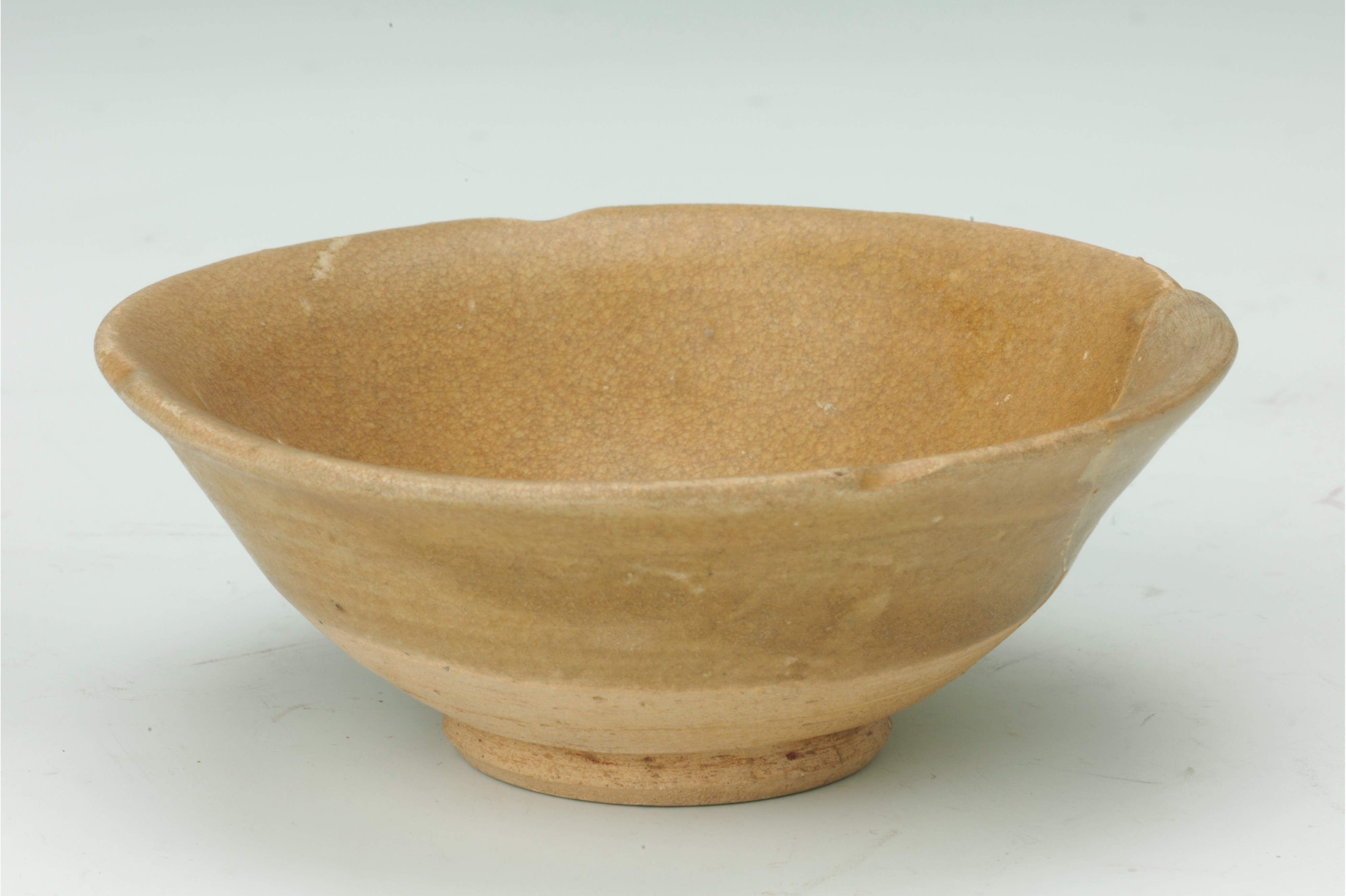 唐长沙窑青釉褐彩"好酒"铭瓷盏