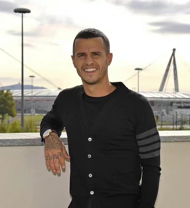  p>塞巴斯蒂安·乔文科(sebastian giovinco),1987年1月26日出生于 a