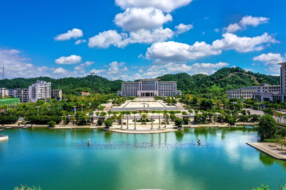  p>上高县,隶属江西省 a target="_blank" href="/item/宜春市