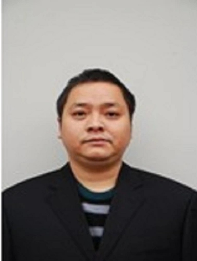  p>胡劲松,男,中共党员.2012年2月任双流县黄甲街道党工委书记, /p>