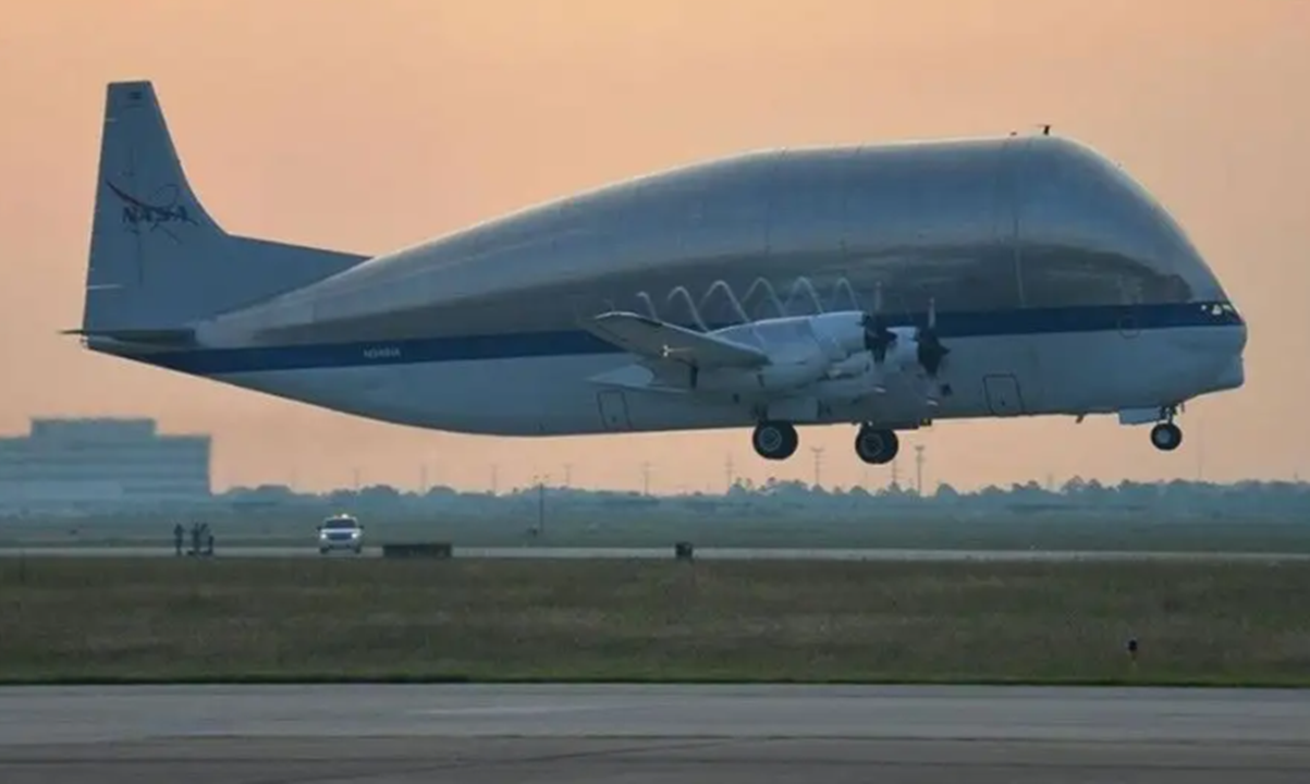  p>孔雀鱼运输机(英语:guppy cargo aircraft,guppy也译为"彩虹鱼"或"