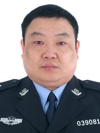 data-id="ugao3l4rdpec">现任安徽省阜阳市颍泉区副区长,阜阳市公安局