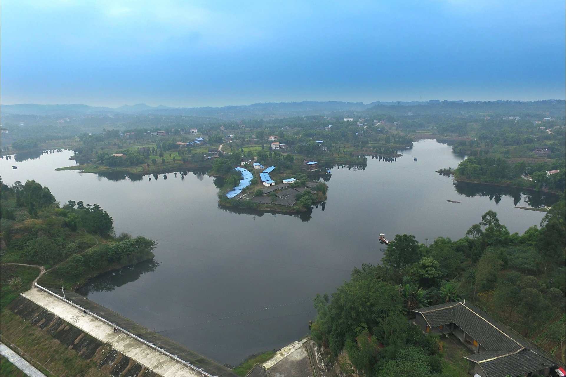  p>前锋区继光水库水利风景区,位于广安市 a target="_blank" href="