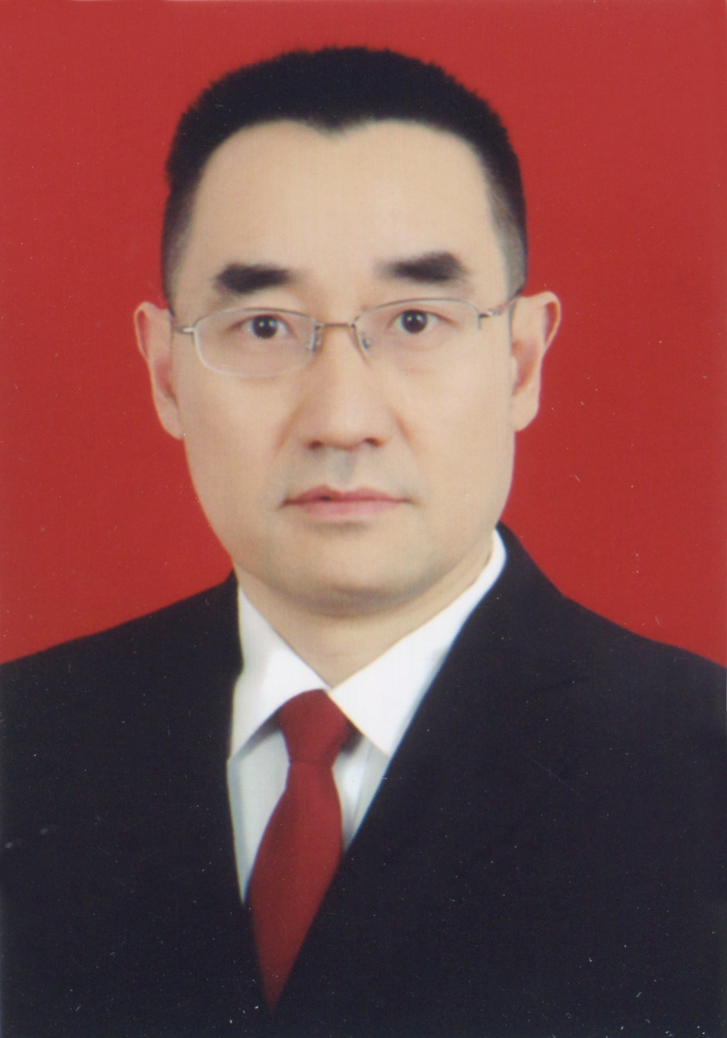  /p> p>现任重庆市万州区人民政府办公室主任. /p>