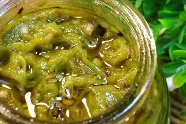  p>青辣椒辣酱是由新鲜青辣椒等制作的食物,制作难度普通. /p>