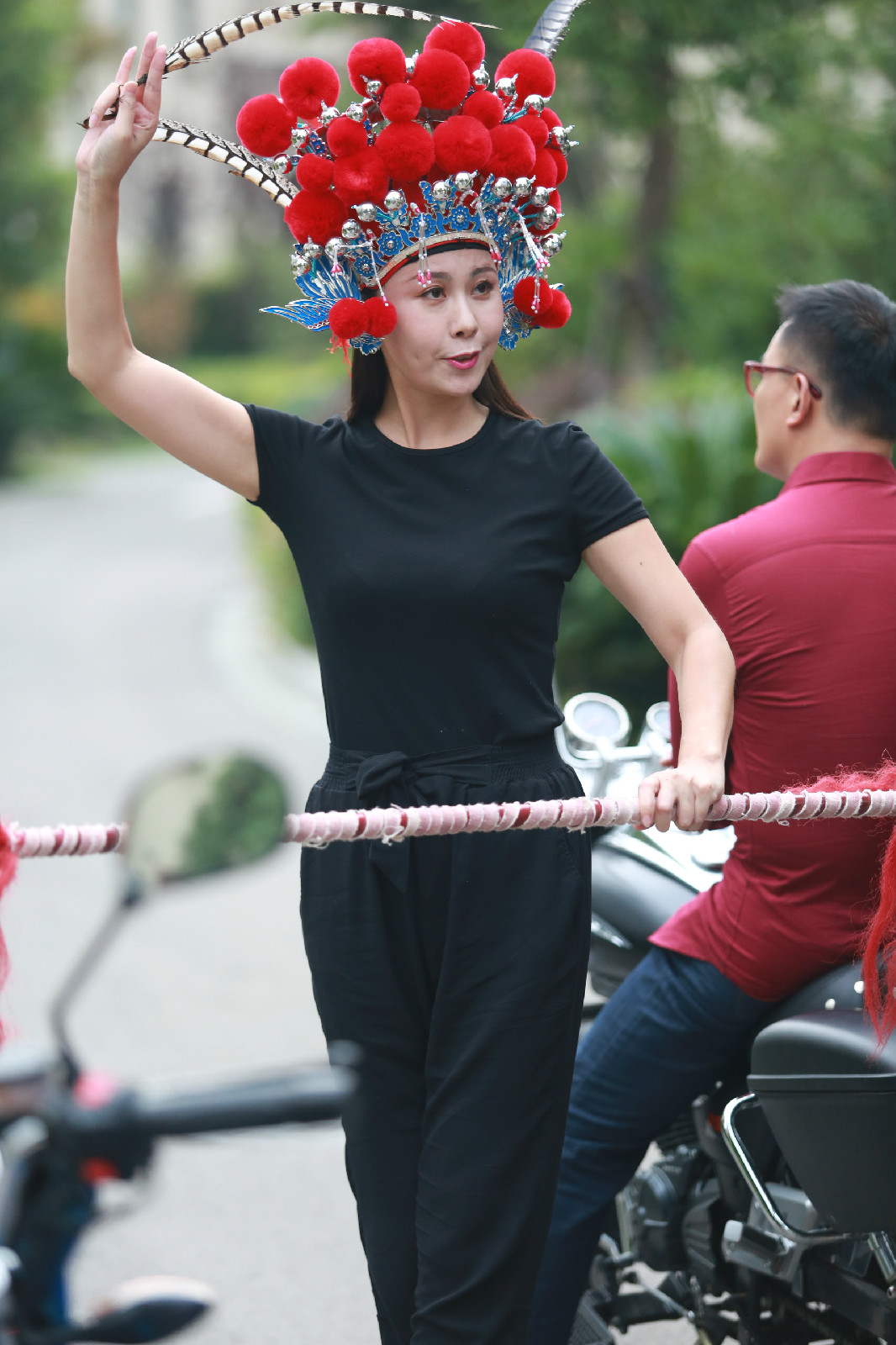  p data-id="go0c5lxtdp">王彦华( i>艺名海洋 /i>),出生于 a target=