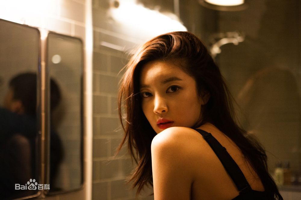  p>金允智,艺名为ns允智 i>(ns yoon-g) /i>