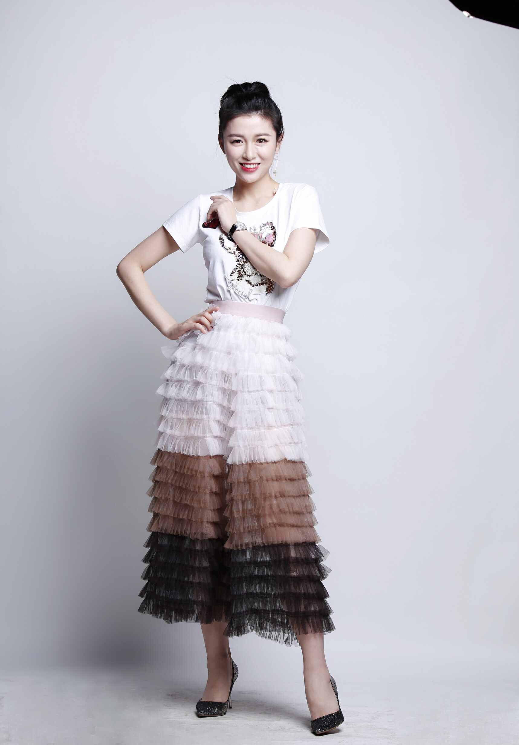  p data-id="gnantleoaa">潘丹,是湖南广电旗下快乐购购物频道主持人.