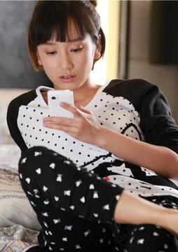 董晴