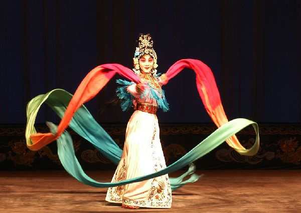  p>水袖功是中国戏曲的 a target="_blank" href="/item/特技