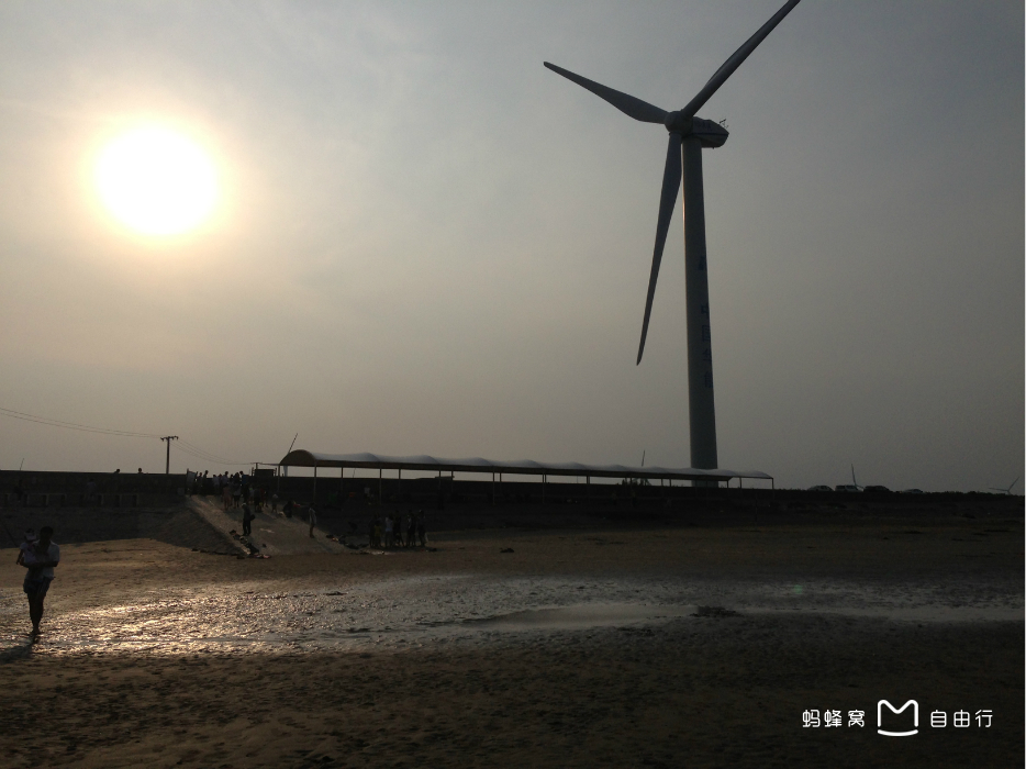  p data-id="gnwvn1ng82">黄金海滩(gold beach),诺曼底的一处海滩,因