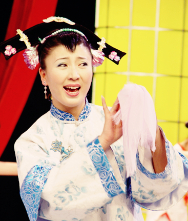 毕业于吉林省戏曲学校, a target="_blank" href="/item/二人转