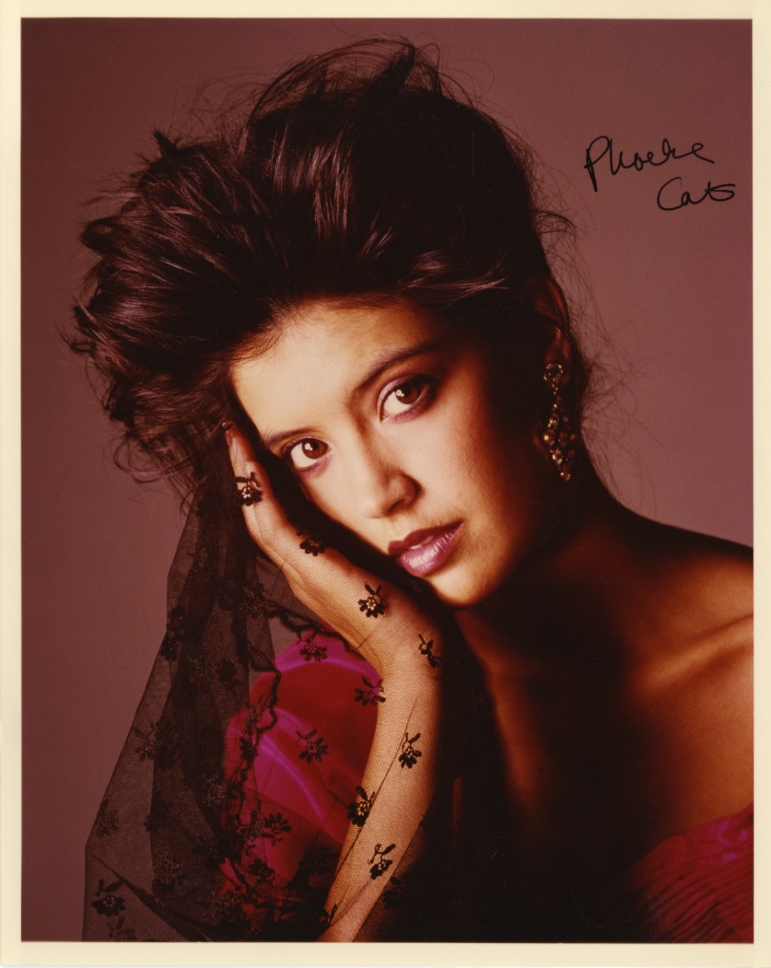  p>菲比·凯茨(phoebe cates),1963年7月16日生于美国纽约.