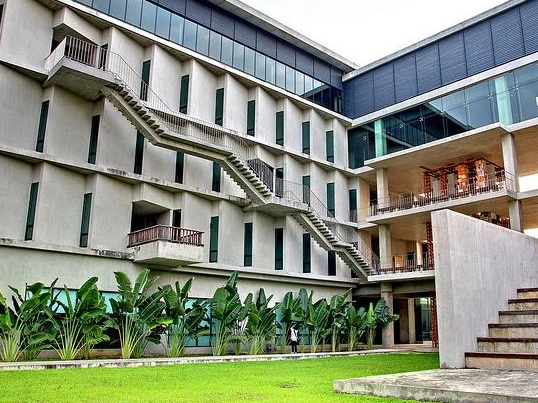 泰国艺术大学国际学院