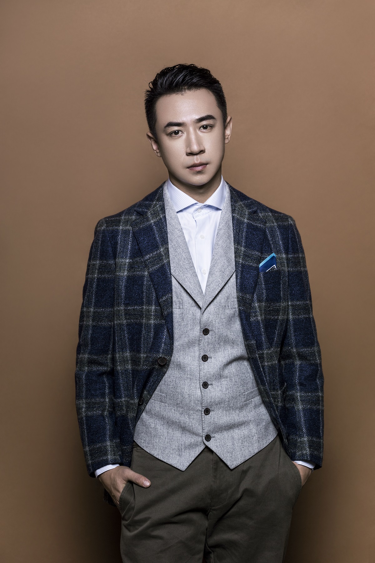 ="go18uvusev">张维伊,1988年1月9日出生于北京市,中国内地影视男演员