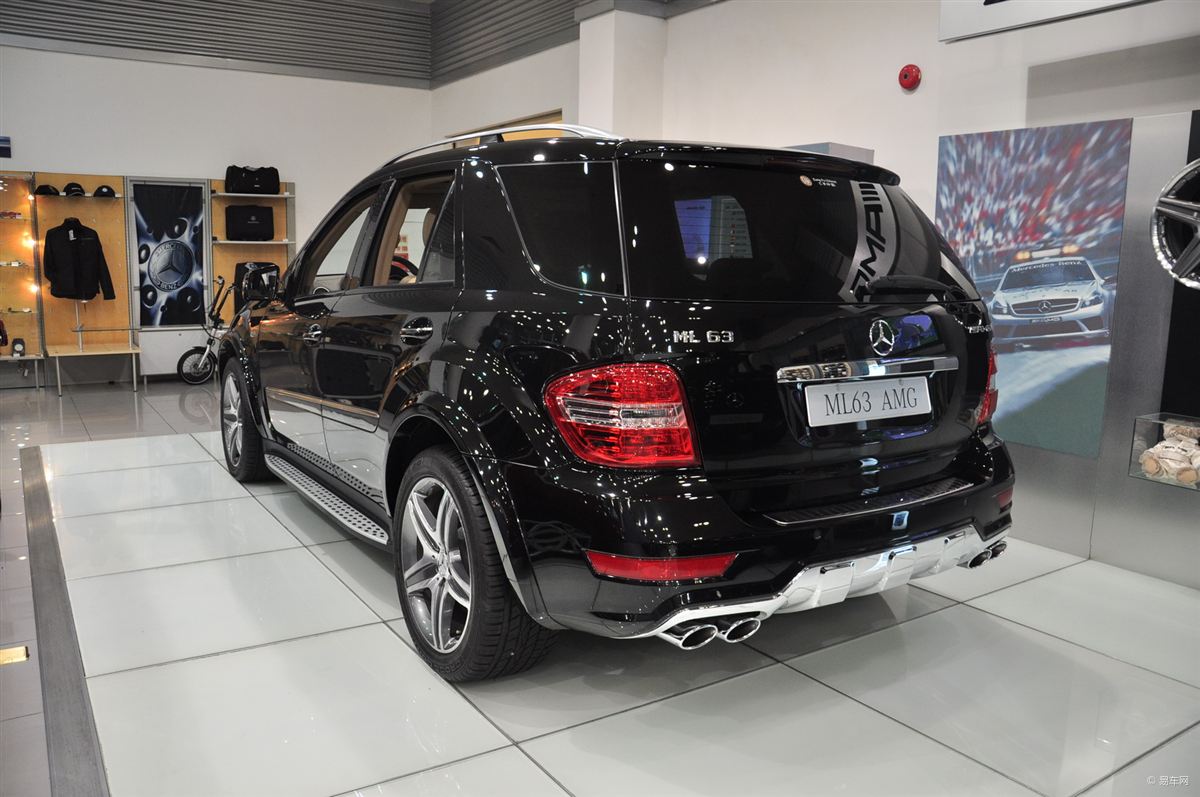  p>奔驰amg级 2007款 ml 63 amg,是梅赛德斯-amg生产的suv汽车. /p>
