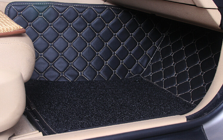  p>汽车全包围丝圈脚垫是属于装饰汽车的一种脚垫. /p>