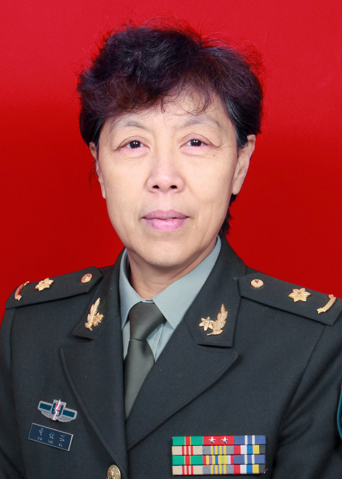 军 /a>总医院药学部主任药师,医学本科(药学专业)毕业于第二军医大学