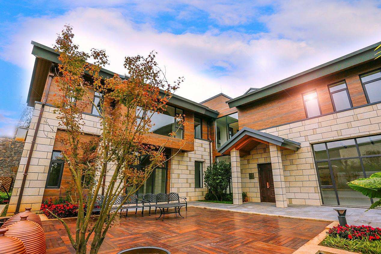 玉龙湾养生度假区是中国首席家族式养生度假