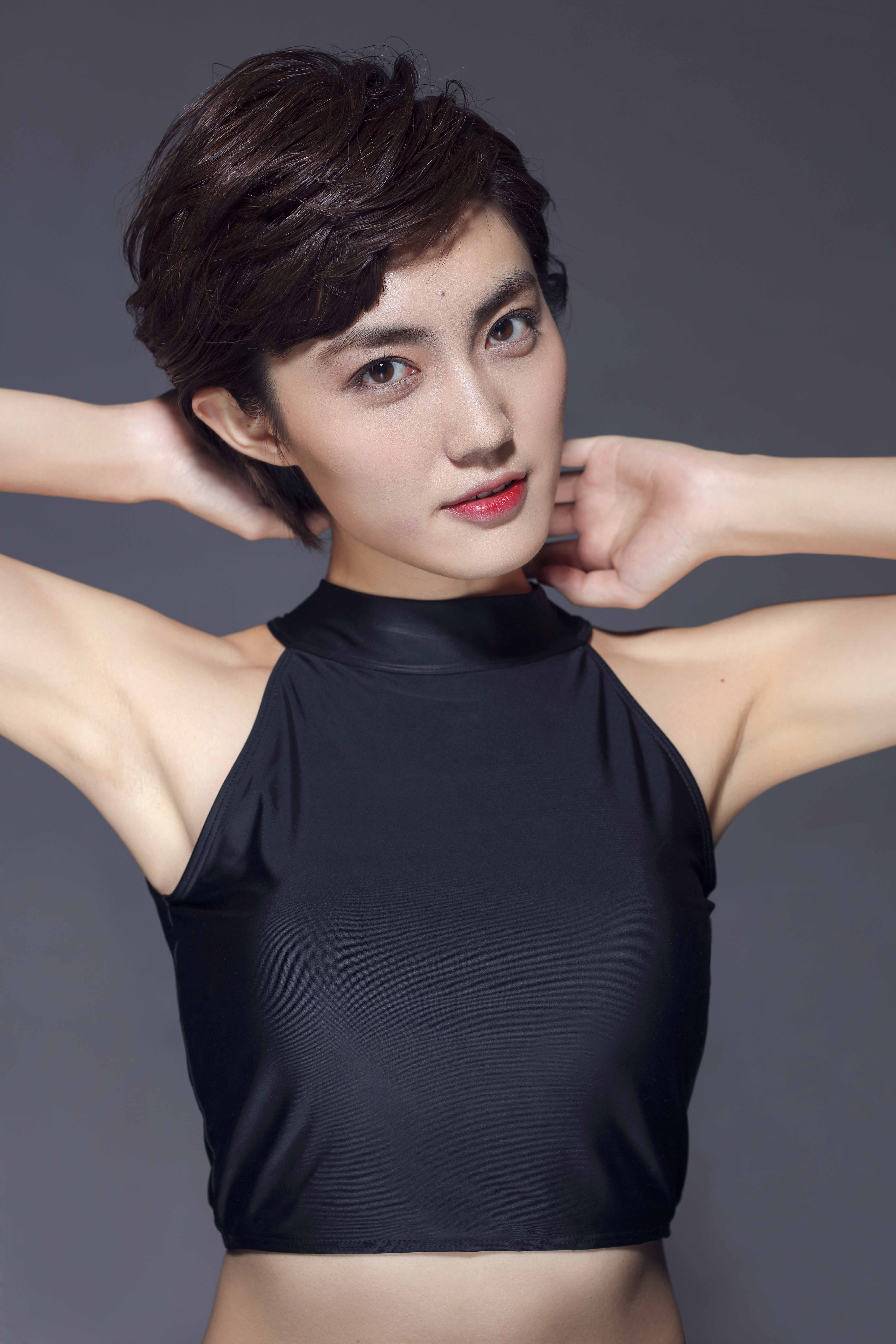  p>卢婕,中国内地新生代 a target="_blank" href="/item/演员