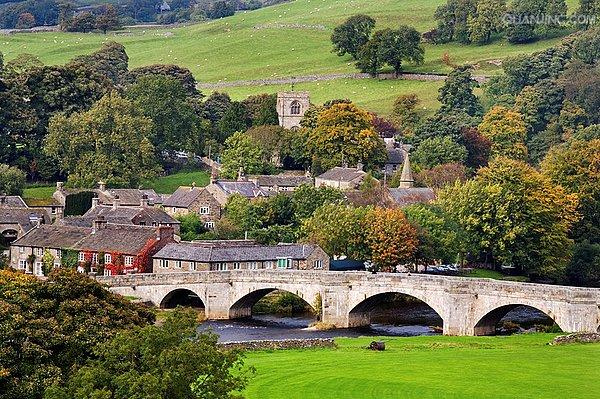  p>约克郡位于英国 a href="#" data-lemmaid="1064478">英格兰 /a>