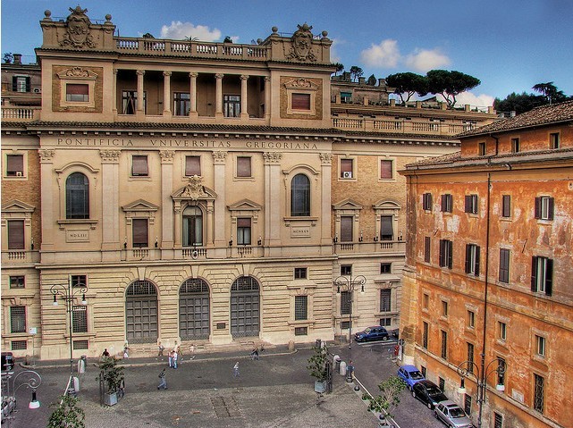 大学,又称宗座额我略大学(拉丁语:pontificia universitas gregoriana