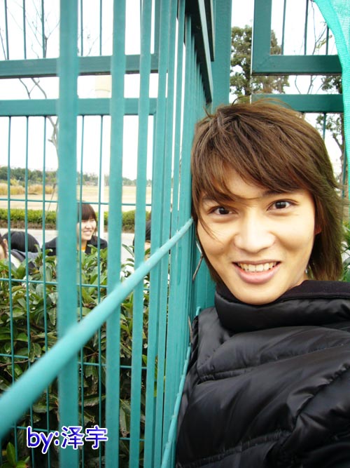 data-id="gnti9t83v2">陈泽宇,1983年7月24日出生于湖南长沙,羽毛球