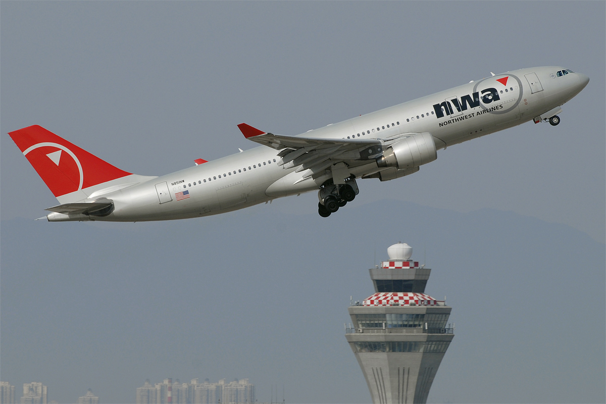 美西北航空公司