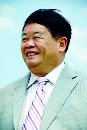  p>曹德旺,1946年5月出生,福建省福州市 a target="_blank" href="