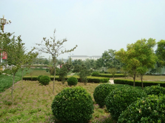  p>邳州市宿羊山高级中学,简称"宿羊山高中",始建于1938年,为当时县立