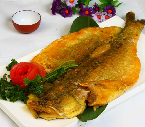 椒盐香煎海鲈鱼