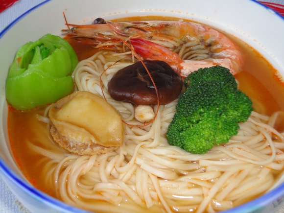 鲍鱼大虾面