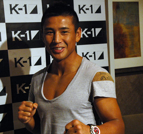  p>魔裟斗(1979年3月10日-),原名小林雅人,日本 a target="_blank"