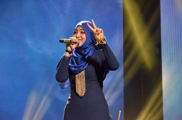  p>茜拉(英文名shila amzah,马来名nur shahila binti amir amzah )