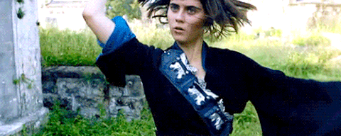 艾莉·依沃奈兹