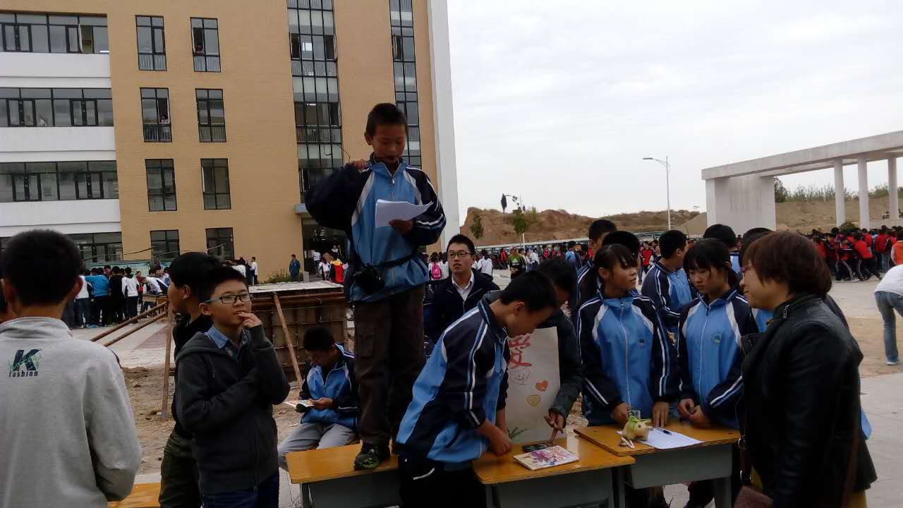  p>卢龙县卢龙镇中学为 a target="_blank" href="/item/卢龙县