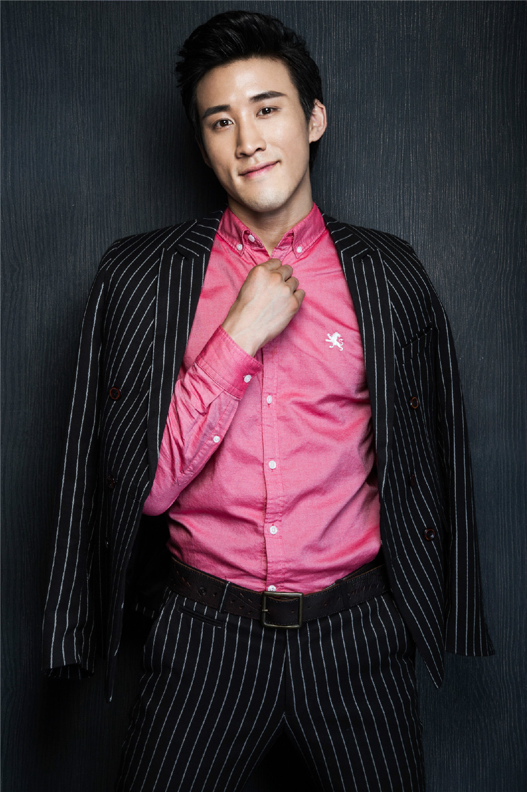  p data-id="gnbvxcqwsl">易扬(jerry liau),1