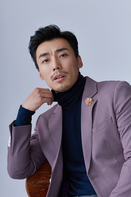  p>郭万超,1986年11月1日生于辽宁省沈阳市,中国内地男演员,毕业于 a