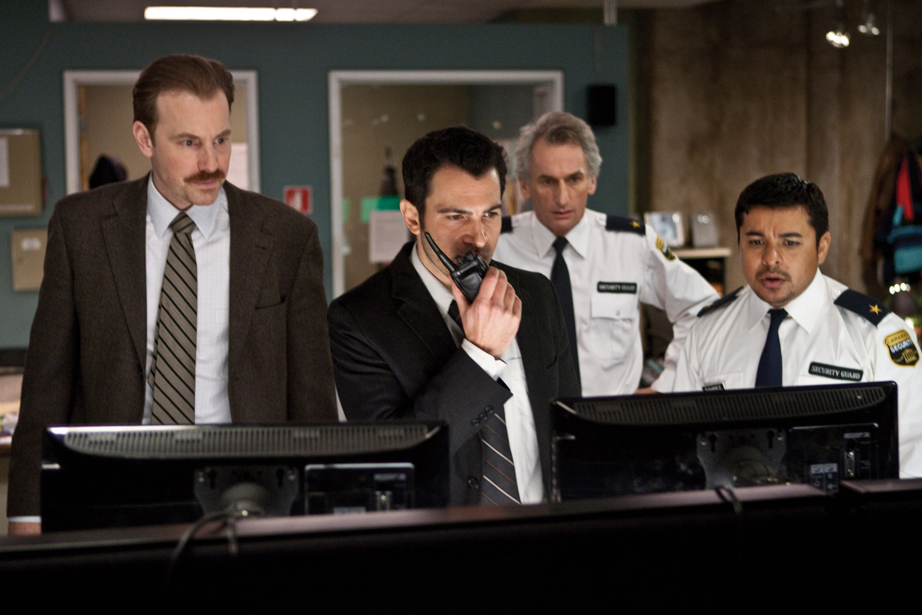  p>《电梯里的恶魔》是环球影业出品的惊悚片,由 a target="_blank"