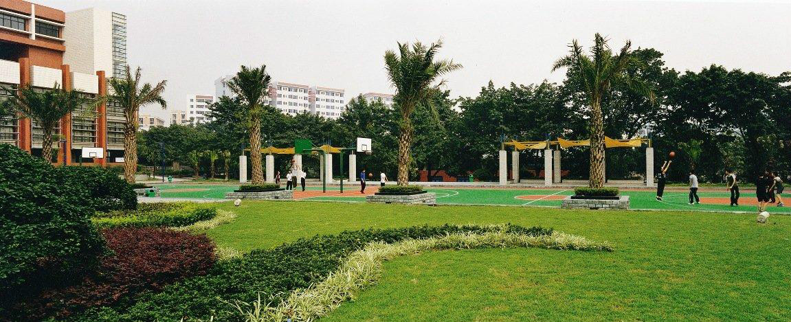  p>重庆市第一中学简称重庆一中,是重庆市首批重点中学.